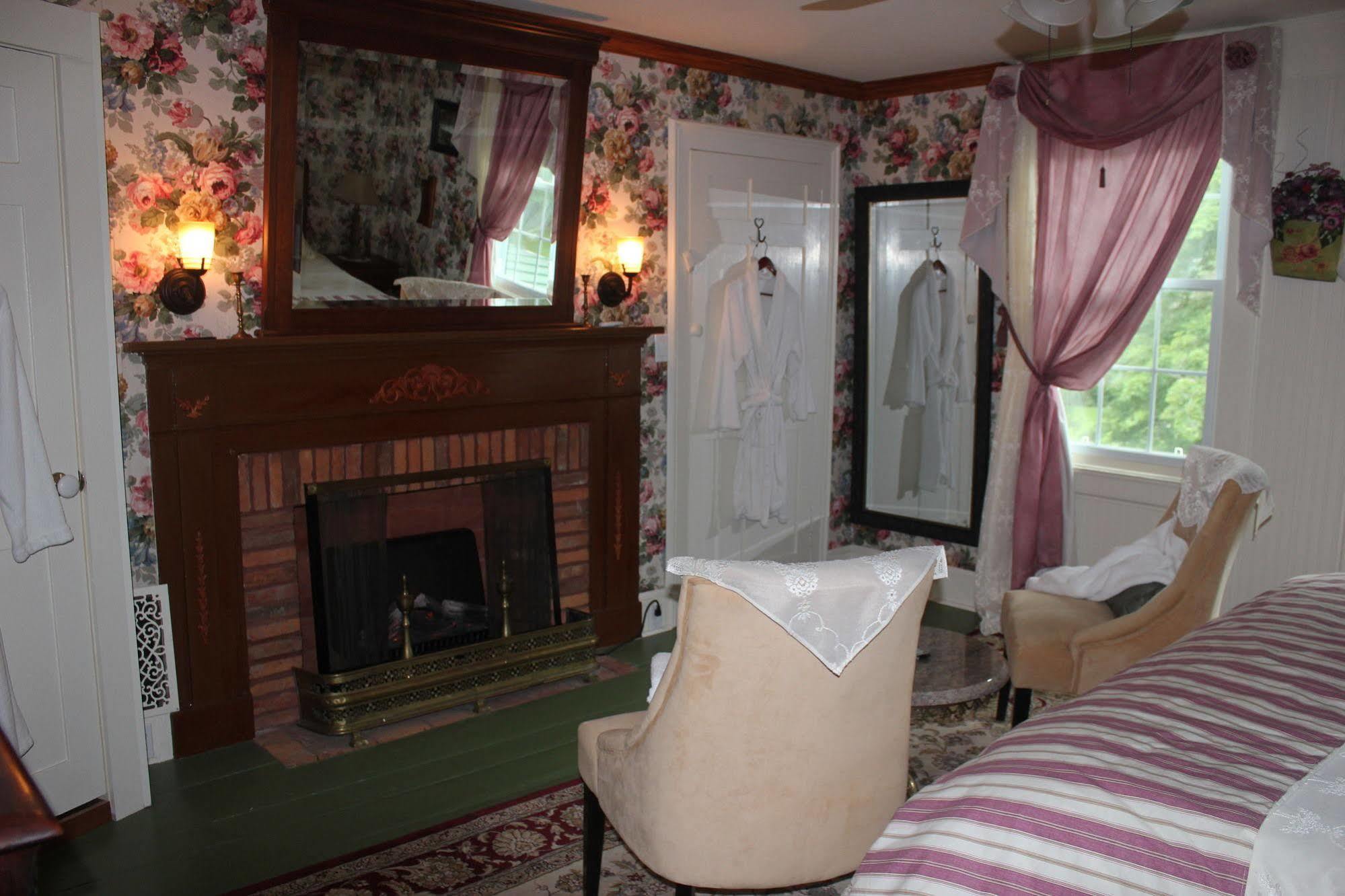 Domaine Les Boises Lee Farm S.A Bed & Breakfast Stanstead Bagian luar foto