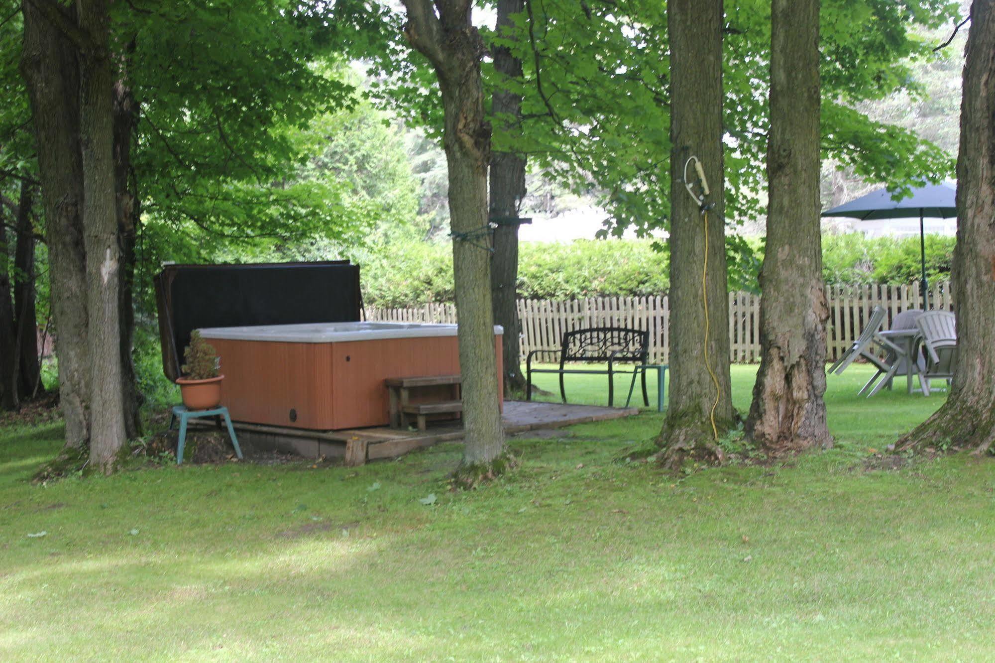 Domaine Les Boises Lee Farm S.A Bed & Breakfast Stanstead Bagian luar foto